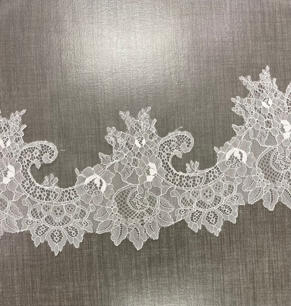 V750RX – Maritzas Bridal Veils Inc